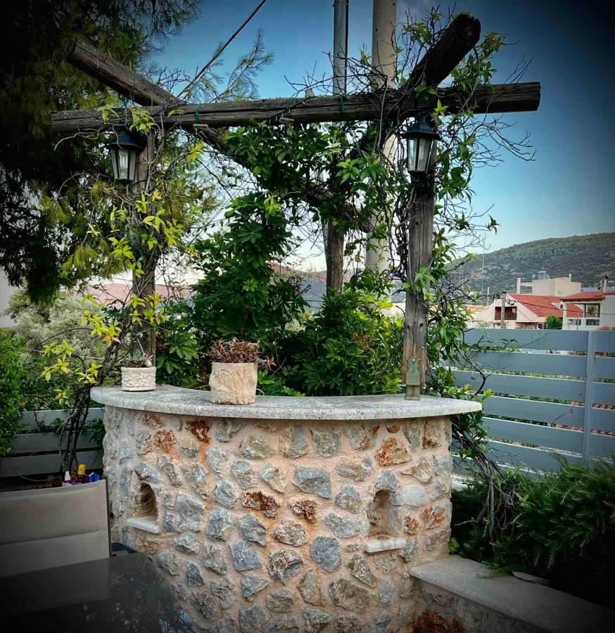 Ένας Ευχάριστος Χώρος Με Πισίνα Villa ปอร์โตราฟตี ภายนอก รูปภาพ